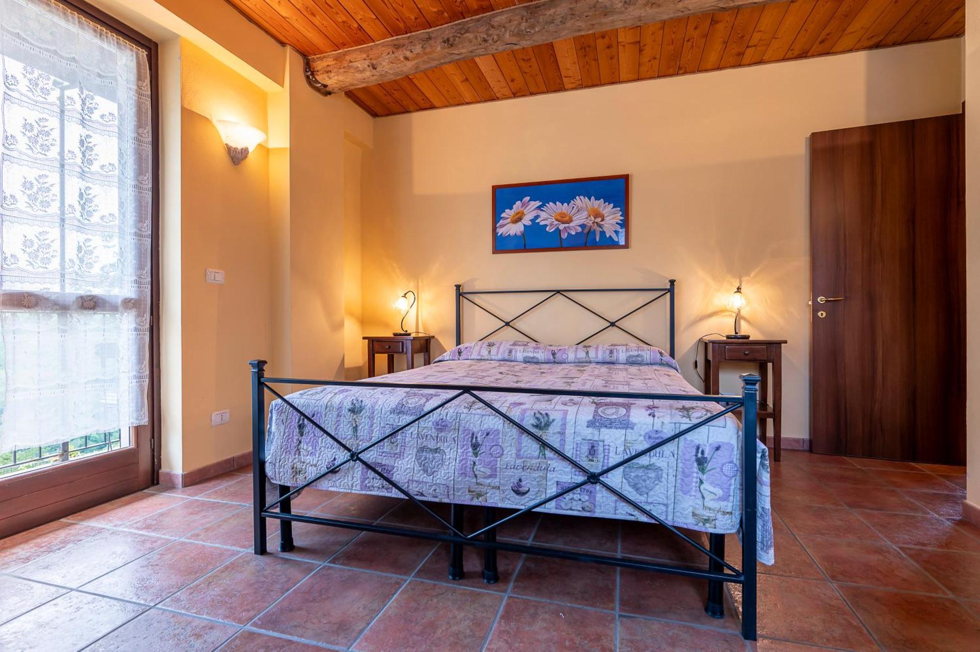 Agriturismo Cantine Bevione - Family Apartments Farigliano Exteriör bild